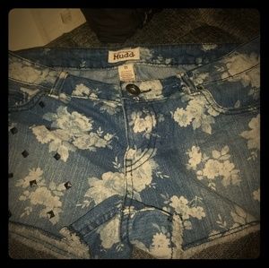 Mudd studded floral jean shorts